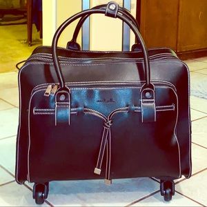 Simply Noelle (NWT)Nile rolling blkbagw/laptop bag